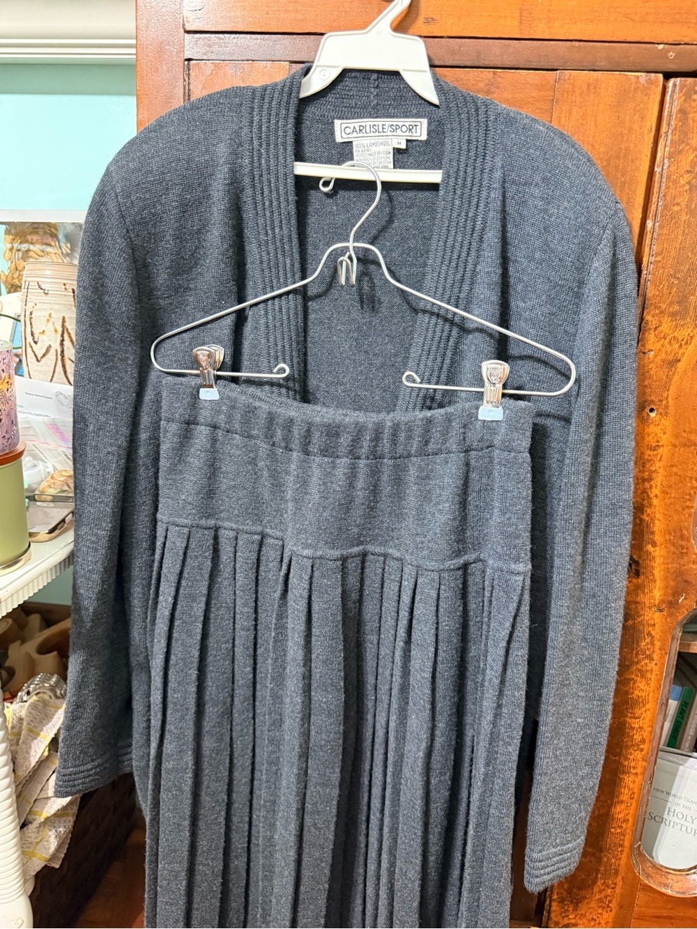 Carlisle Sport Cardigan & Pleated Skirt Set Sz M/L